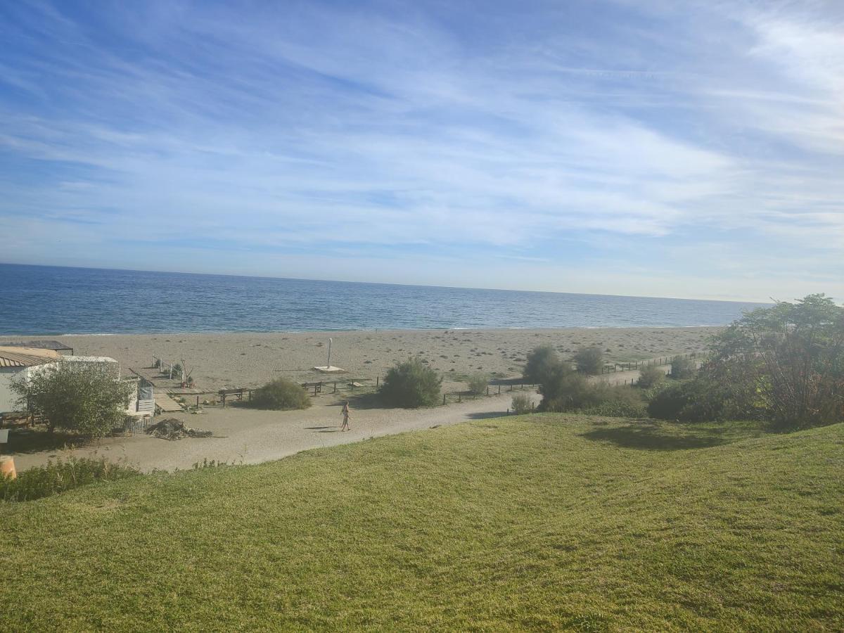 Apartamento Junto A La Playa Zona Tranquila مانيلفا المظهر الخارجي الصورة